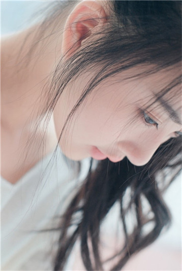 晚上一个人偷偷看的免费版-晚上一个人偷偷看的高清版v7.1.3